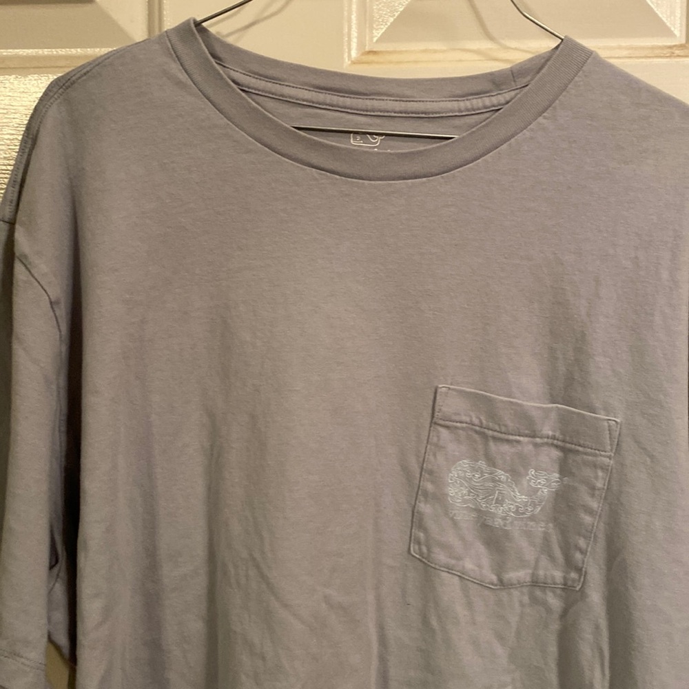 XL Vineyard Vines T-shirt